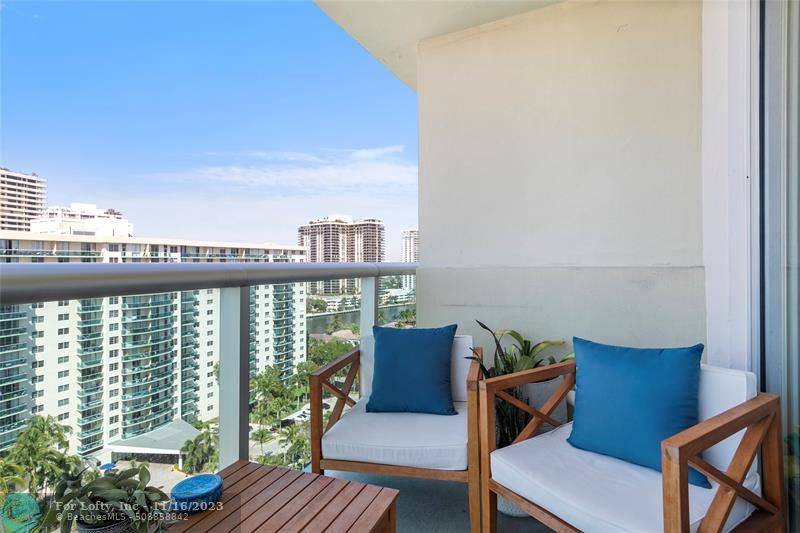 19380 Collins Ave  #1601, Sunny Isles Beach, FL 33160