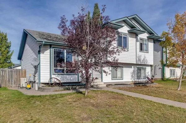 Blackfalds, AB T4M 0E5,88 Premier CRES