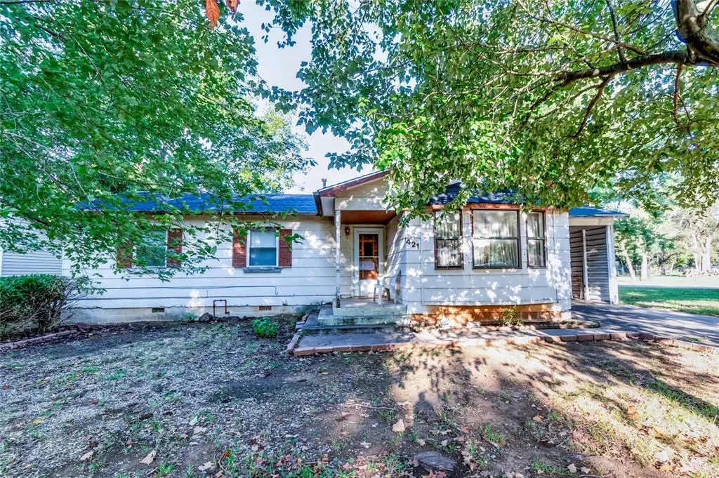 Davenport, OK 74026,421 Lake Avenue