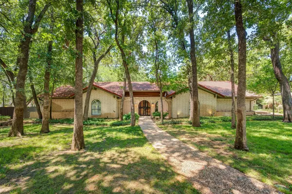 Grapevine, TX 76051,4 Echo Cove