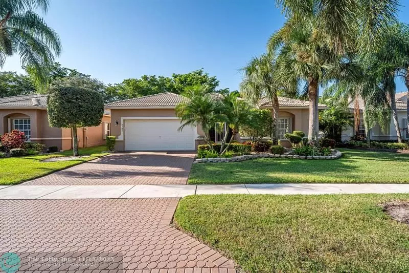 8341 Grand Messina Cir, Boynton Beach, FL 33472