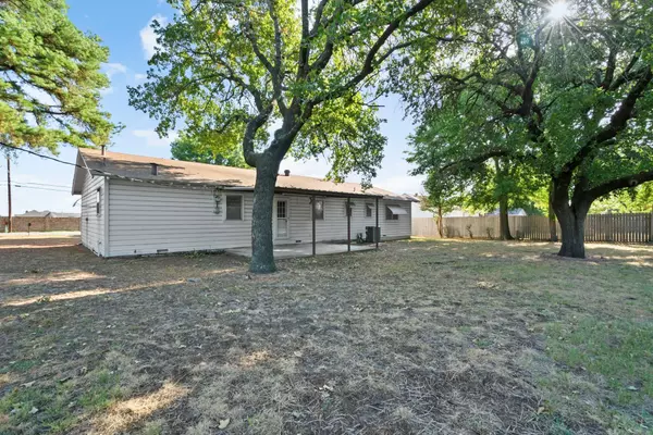 Azle, TX 76020,305 Walnut Creek Drive