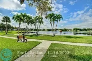 Delray Beach, FL 33484,15827 Laurel Oak Cir