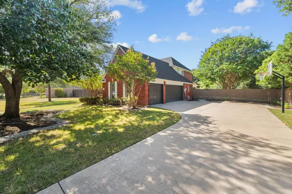 Southlake, TX 76092,1002 S Hollow Drive