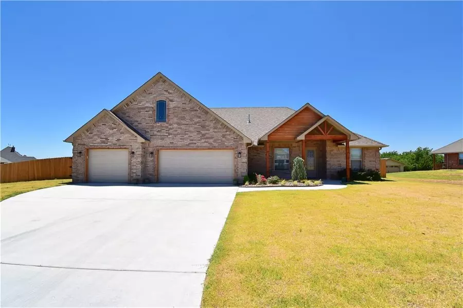 1311 Dahlia Lane, Cache, OK 73527