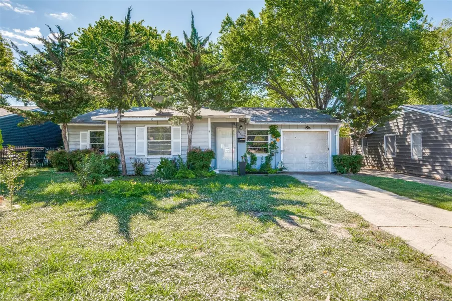 2434 Larry Drive, Dallas, TX 75228