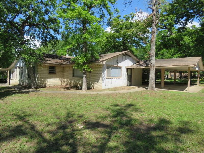 127 Camino Robles Street, Gun Barrel City, TX 75156