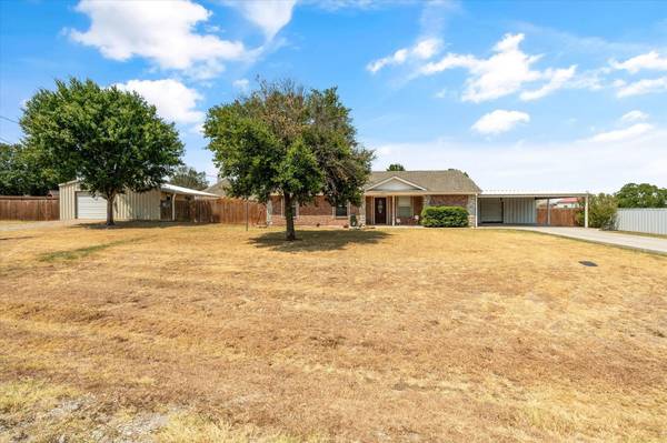 129 Brighton Road, Springtown, TX 76082