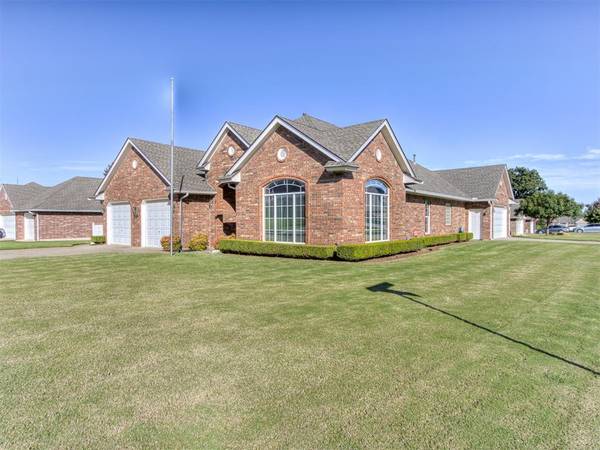 11033 Sheffield Street, Midwest City, OK 73130