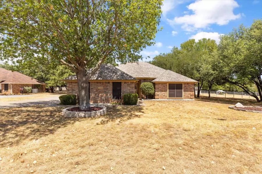 4007 Scenic Hill Lane, Granbury, TX 76048