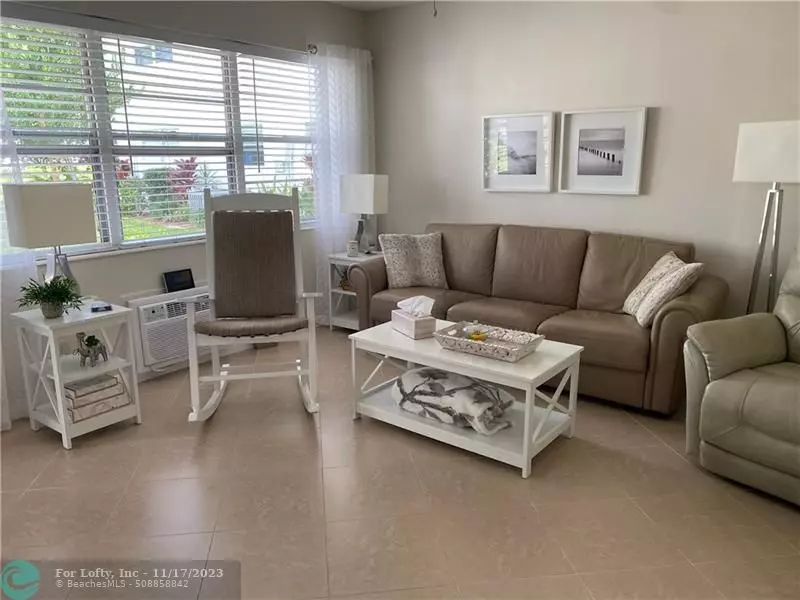 Deerfield Beach, FL 33442,214 Durham E  #214