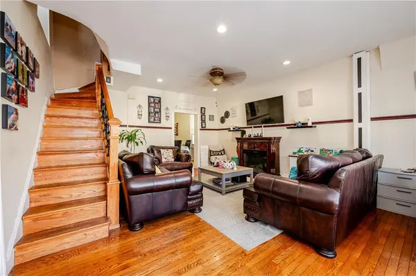 9712 126th ST, South Richmond Hill, NY 11419