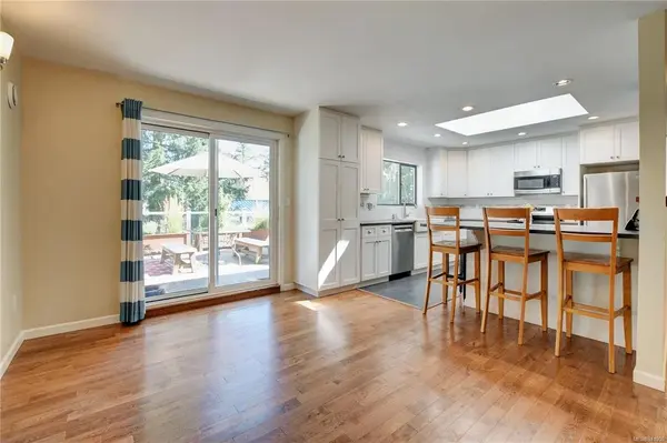 Saanich, BC V8Z 2N8,1080 Mina Ave