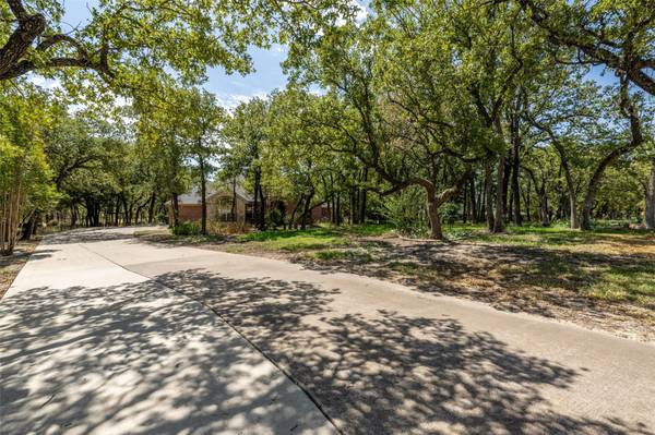 523 Post Oak Drive, Newark, TX 76071