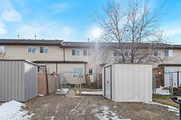 Blackfalds, AB T4M 0K7,4916 westbrooke