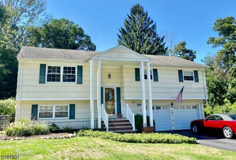 28 Richard Dr, Mount Arlington Boro, NJ 07856