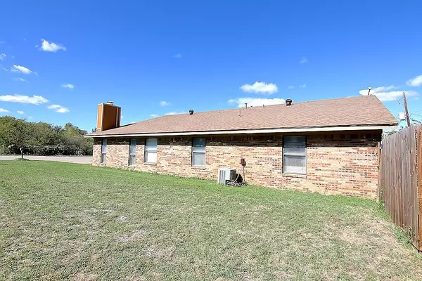 White Settlement, TX 76108,619 S Las Vegas Trail