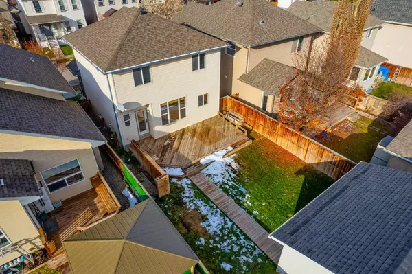 Calgary, AB T2Z 4Y4,274 Prestwick Close SE