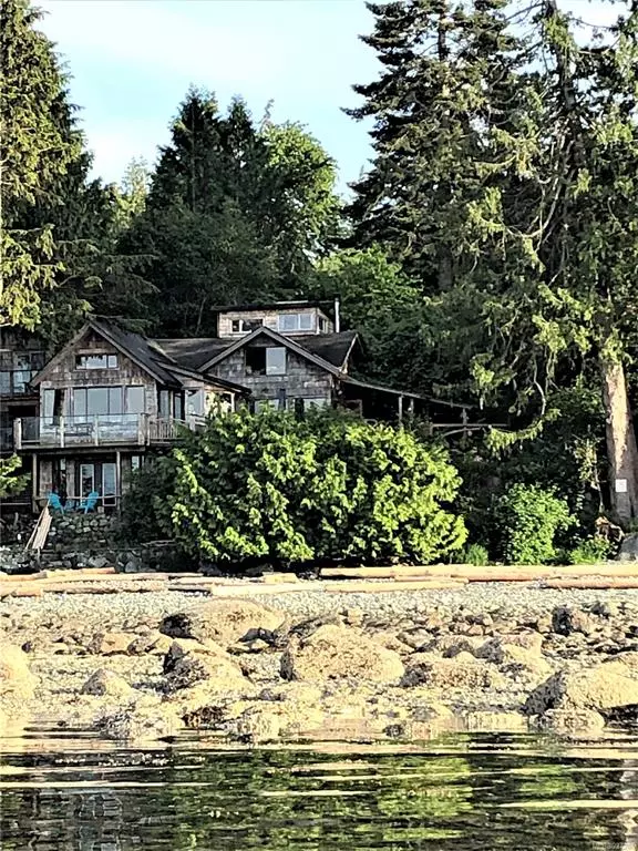 Quadra Island, BC V0P 1H0,646 Maple Rd