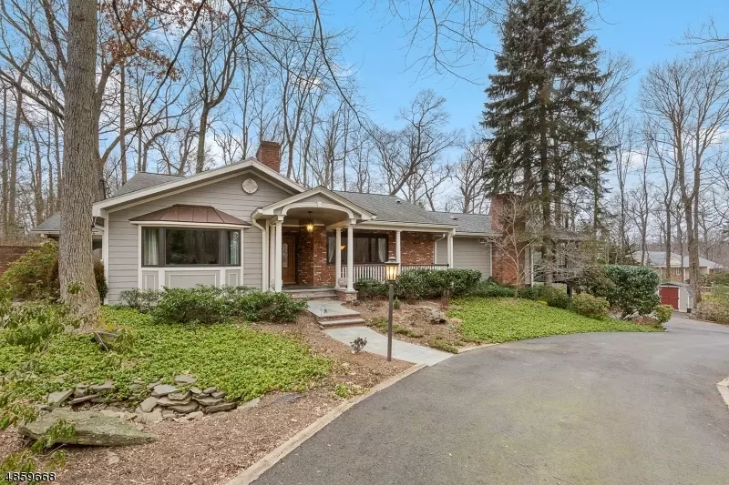 101 STANIE GLEN RD, Watchung Boro, NJ 07069