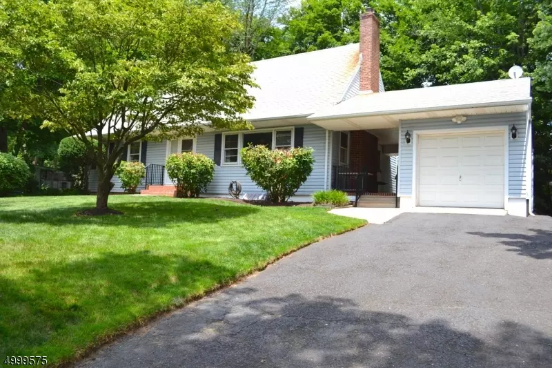 246 STIRLING RD, Watchung Boro, NJ 07069