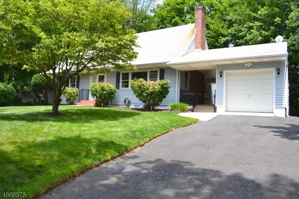 246 STIRLING RD, Watchung Boro, NJ 07069