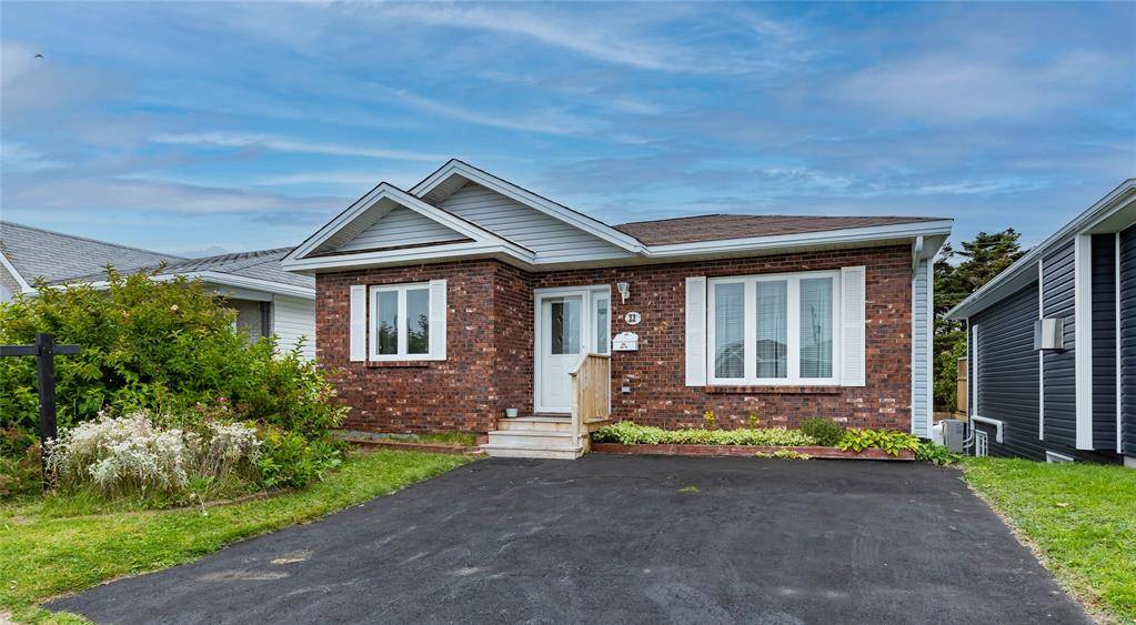 11 Errol Place, St John.s, NL A1A 5H6