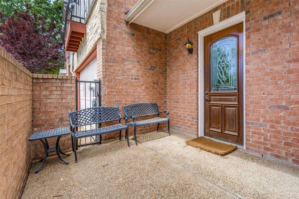 5811 Lewis Street, Dallas, TX 75206