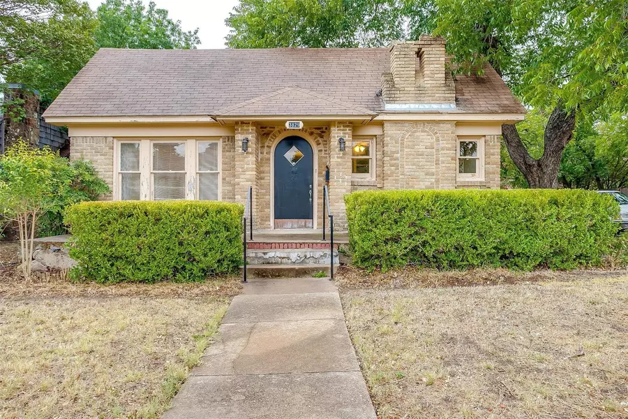 3829 W 5th Street, Fort Worth, TX 76107