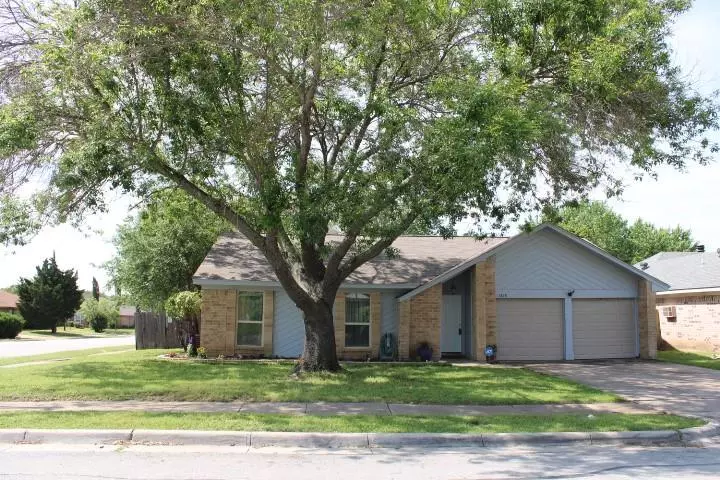 Arlington, TX 76014,2328 Brookdale Drive