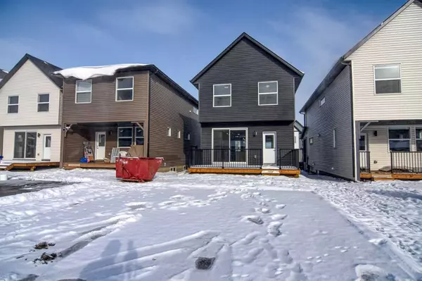 Airdrie, AB T4B 5H9,521 South Point PL SW