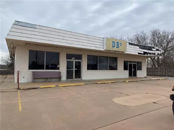 Sayre, OK 73662,714 N 4th Street