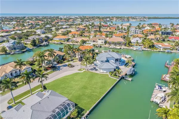 Marco Island, FL 34145,674 Cameo CT