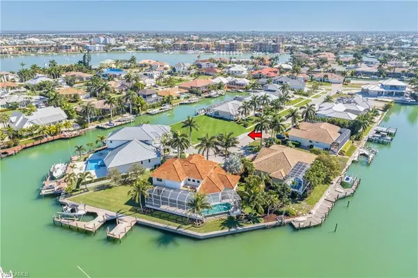 Marco Island, FL 34145,674 Cameo CT