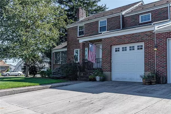 2054 Clarence Avenue, Hanover Twp, PA 18109