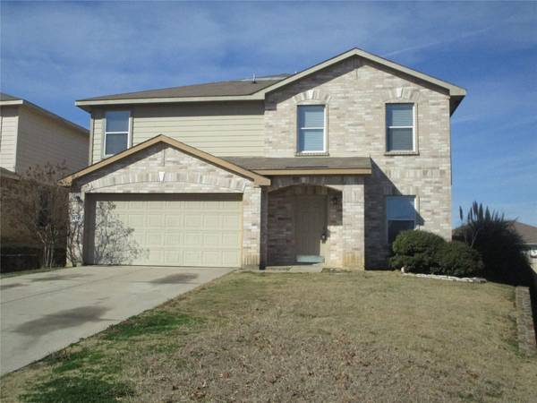 8101 Stanton Court, Fort Worth, TX 76120