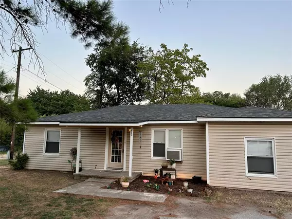 421 N Pine Street, Stratford, OK 74872