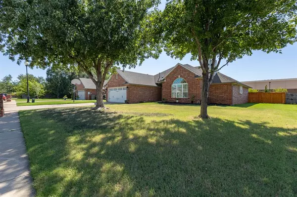 1920 Mark Road, Edmond, OK 73003