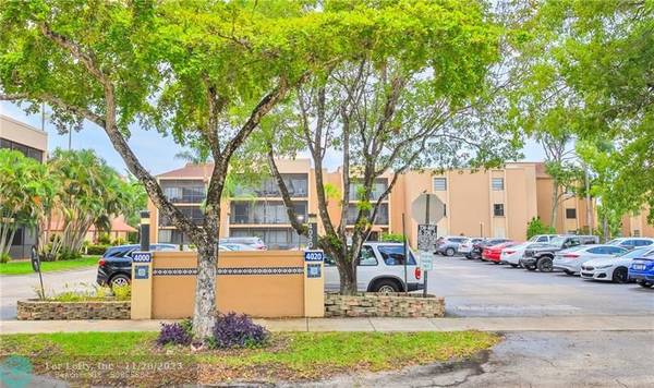 4000 N Hills Dr.  #28, Hollywood, FL 33021