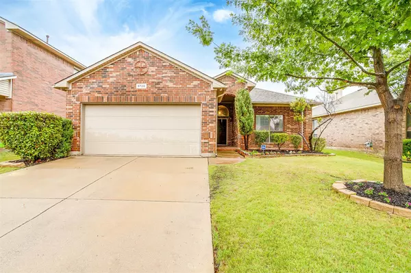 5720 Comanche Peak Drive, Fort Worth, TX 76179