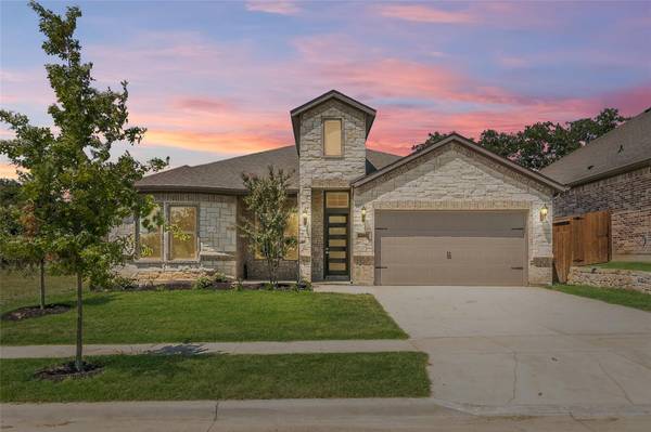 6413 SAINT GEORGE Court, North Richland Hills, TX 76180