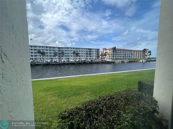 125 Shore Ct  #105B,  North Palm Beach,  FL 33408