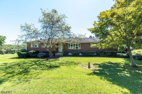 Holland Twp., NJ 08848,468 Spring Mills-Lt Yk