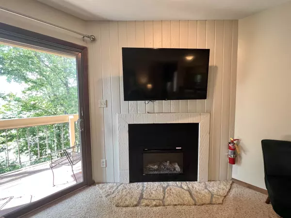 Galena, IL 61036,LA 10 Long Bay Drive