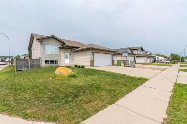 Lloydminster, SK S9V 1N8,2002 47 AVE