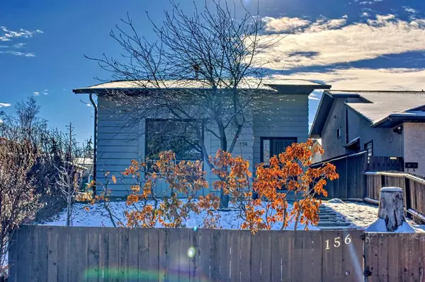 Calgary, AB T3K 1J3,156 Bergen CRES NW