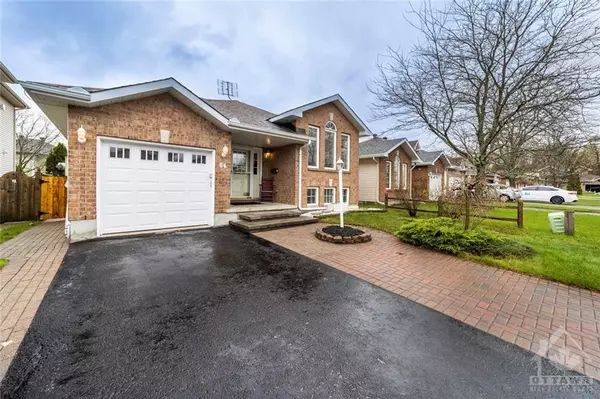 Stittsville, ON K2S 1S4,64 STONEPATH CRES