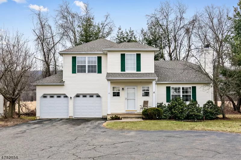 12 Colby Ct, White Twp., NJ 07823