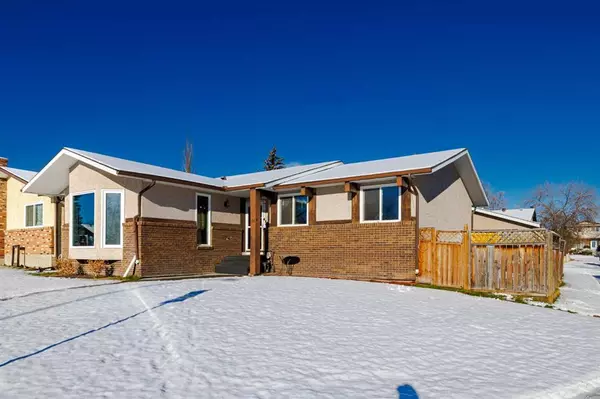 Calgary, AB T1Y 3S2,104 Templeview PL NE