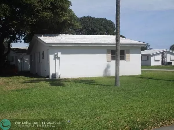 Pompano Beach, FL 33064,141 NW 41st Ct  #28